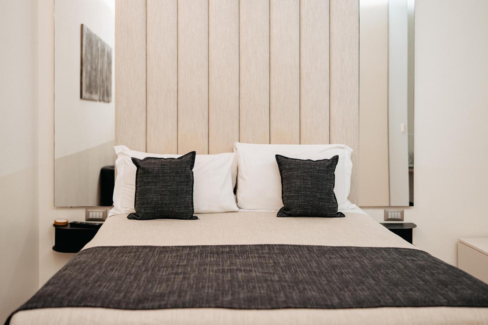 Room 230 Roma Luxury Suites — Photos 2